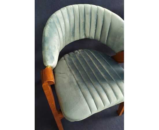 Pair of vintage armchairs in wood and blue velvet - Italy, 20th century     