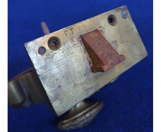 Grande serratura con maniglia in ottone cesellato - Francia XIX sec. (B)