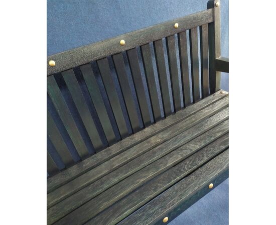 Panchina vintage in legno blu navy con borchie
