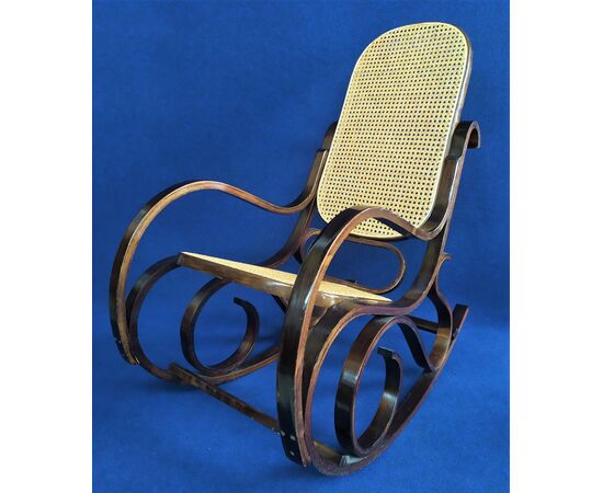Thonet style rocking chair in bent wood - 1970s     