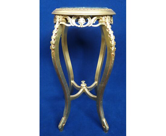 Tavolino in legno foglia oro con top in marmo nero - Italia XX sec.