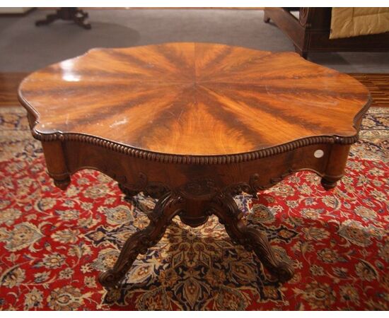 Antico tavolo da centro allungabile Austriaco del 1800 in mogano