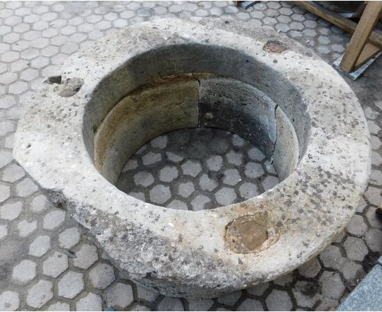 DARS581 - Pozzo in pietra di langa, cm circonf. 100 x H 47, circonf. interno cm 65