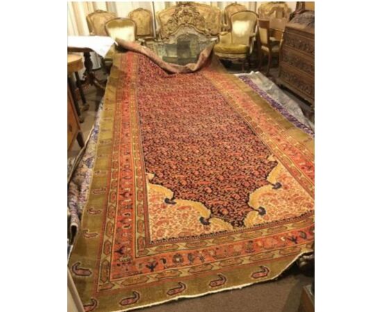 Antico tappeto persiano Misure 550 x200 cm. Epoca XIX secolo. 