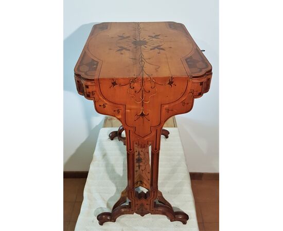  Tavolino da lavoro,insieme da Boudoir primo XIX secolo -