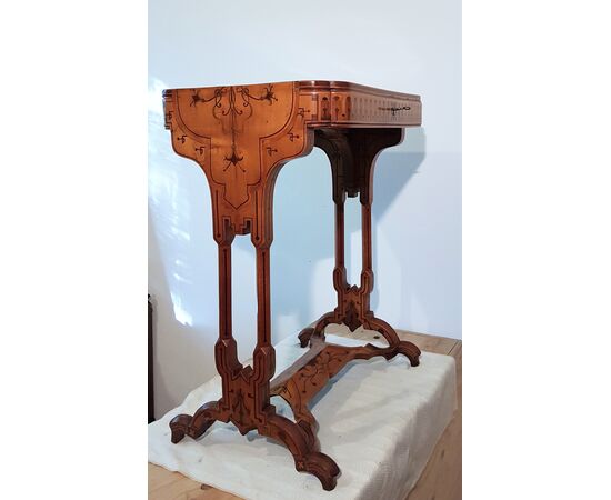  Tavolino da lavoro,insieme da Boudoir primo XIX secolo -