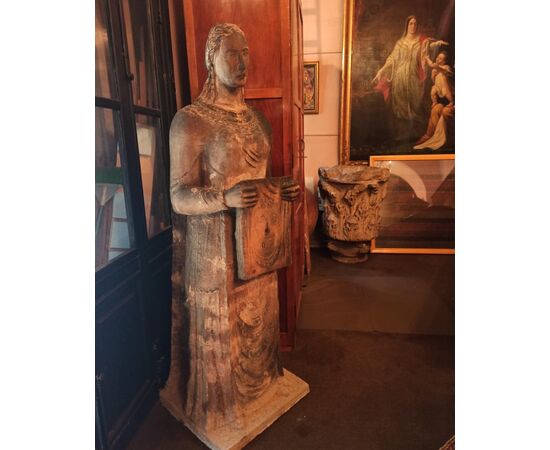 "La Veronica" statua in terracotta mt. 1,95 x 0,90 Mario Raimondi allievo di Arturo Martini.  Epoca XX secolo.