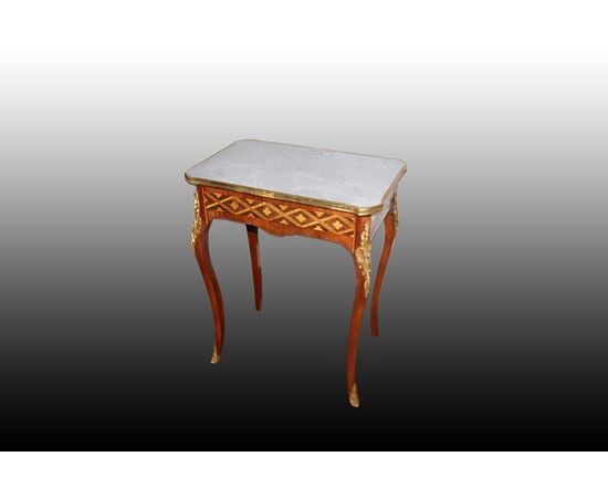 Stupendo tavolino francese del 1800 stile Luigi XV con marmo bronzi e intarsi