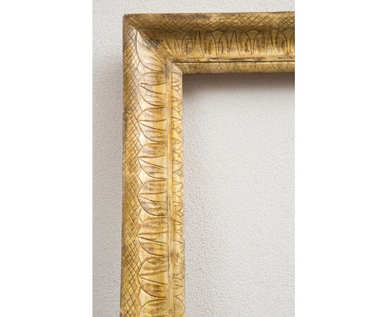 Cornice antica impero Napoletana in legno dorato e intagliato. Periodo inizio XIX secolo.