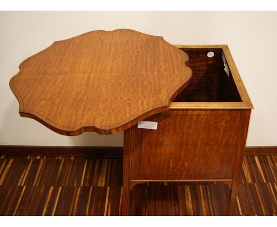 Antico tavolino inglese del 1800 Sheraton