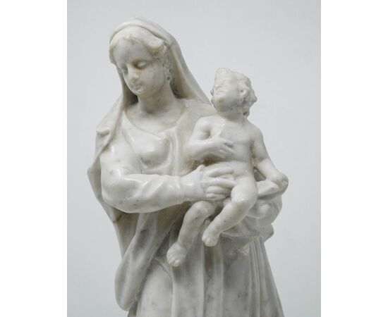 Madonna con bambino, Marmo, Scuola ligure del XVIII secolo
