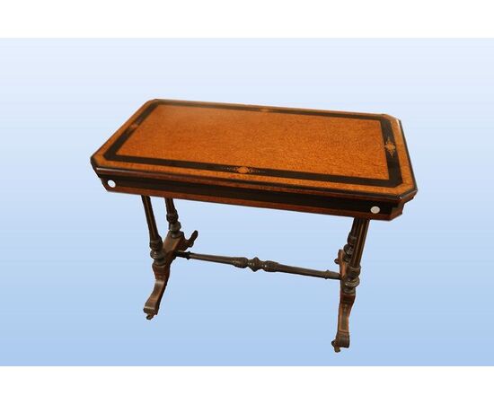 Tavolino da gioco in radica di olmo Inglese stile vittoriano del 1800
