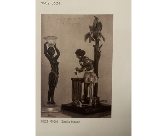 Candeliere in vetro soffiato con figura femminile neoclassica policroma e foglia oro.Emilio Nason presso A.Ve.M.Murano.