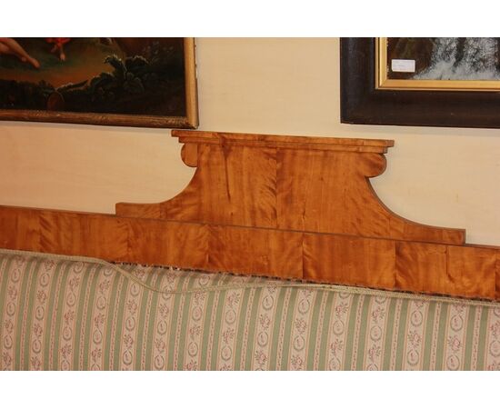 Divano Nord Europa stile Biedermeier del 1800 in legno di betulla