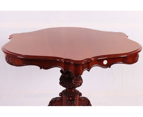Tavolino circolare smerlato in mogano del 1800 