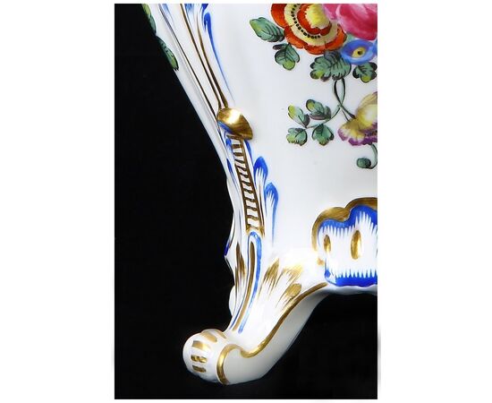 Piccolo vaso ad anfora con coperchio manifattura Sevres Francia 1800 marchio manifattura sul fondo 