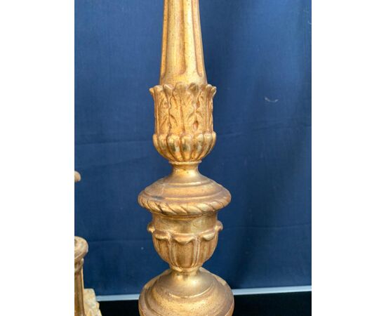SERIES OF 4 GOLDEN WOODEN CANDLEHOLDERS - 19TH CENTURY     