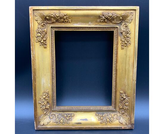EMPIRE FRAME IN GOLDEN WOOD - 19th CENTURY.     