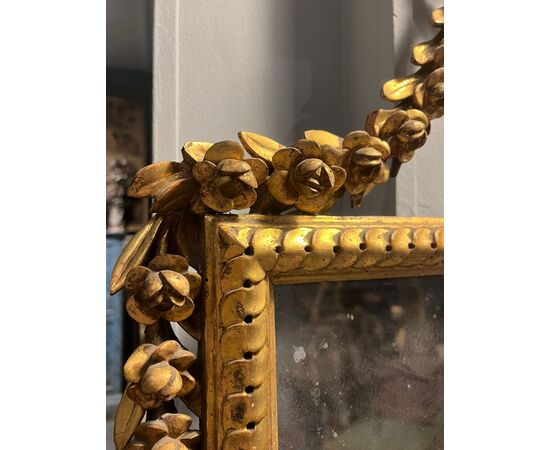 Specchiera in legno dorato Luigi XVI