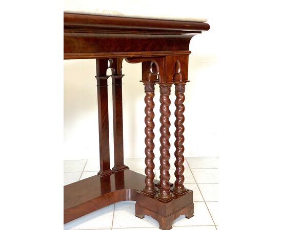 Console in Charles X mahogany feather. Sicily 19th century     