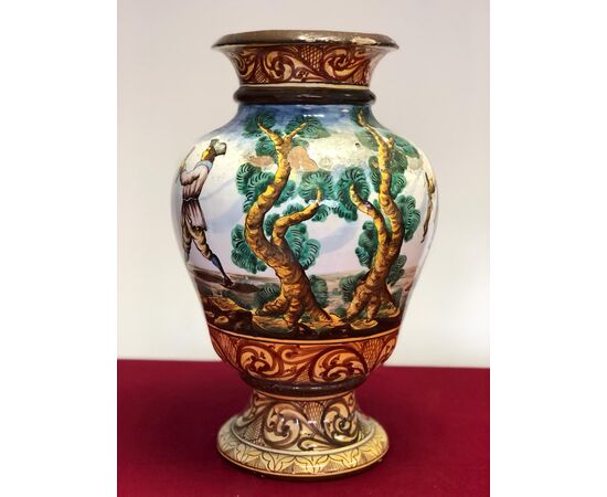 Albissola painted majolica vase.     