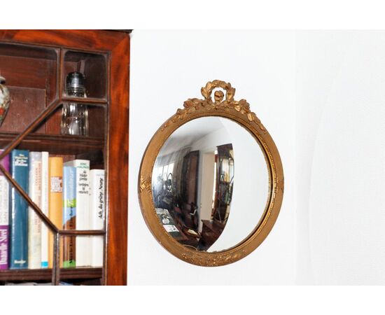 Specchio deformante tondo dell'Ottocento