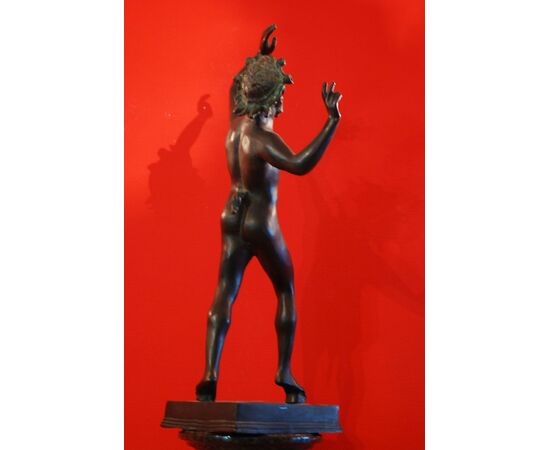 Un fauno pompeiano in bronzo