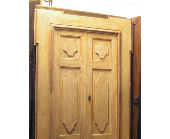 pts437 n.13 doors with poplar frame mis. max 137 x 223cm     