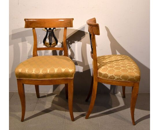 Coppia di sedie con schienale a lira Biedermeier, Germania XIX secolo