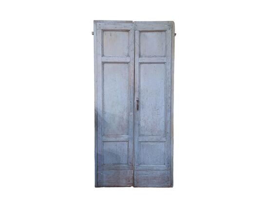 Porta antica laccata azzurra
