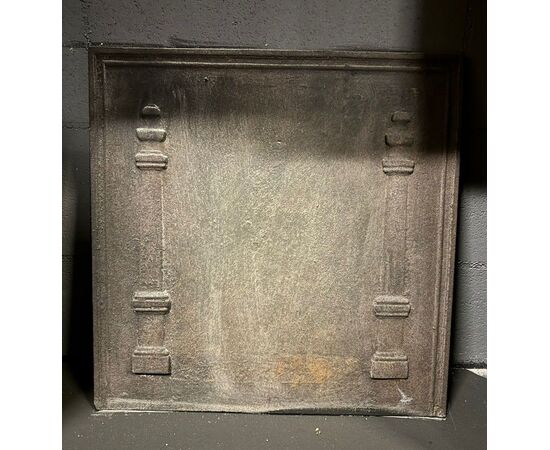 p166 cast iron plate with two columns, 50 x 50 cm     