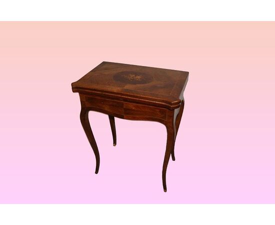 Piccolo tavolino da gioco intarsiato del 1800 stile Luigi XV francese