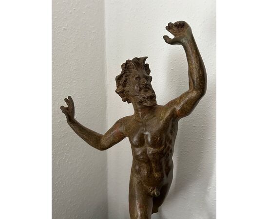 Un fauno pompeyano di bronzo