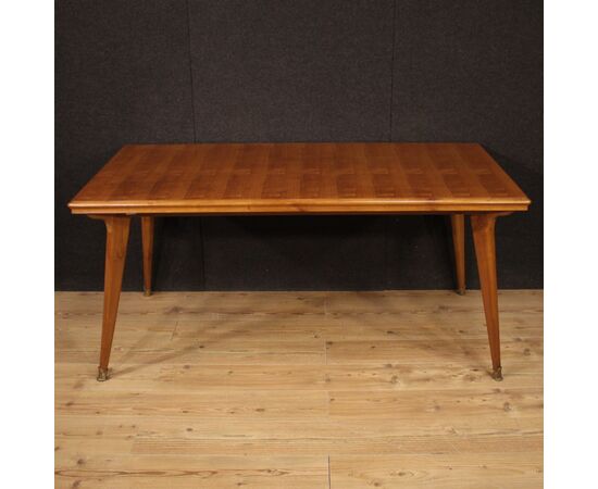 Italian design table in wood from the 20th century