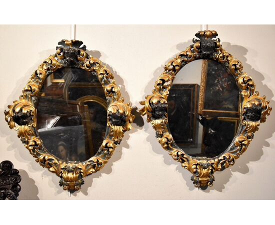 Coppia di grandi specchiere barocche, Roma fine XVII secolo