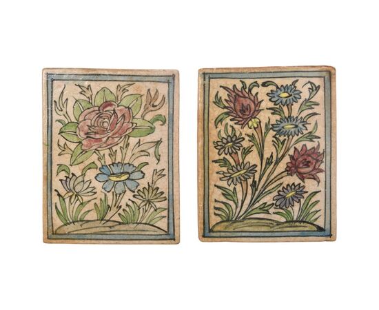 Coppia piastrelle persiane con fiori - n. 2130/7 e 8.