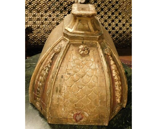 DARS615 - Cupola in legno dorato, epoca '700, cm L 53 x H 50 x P 48