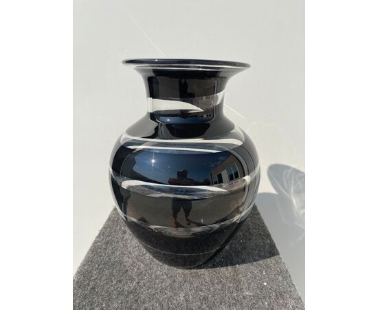 Heavy transparent glass vase with black spiral band.Murano     