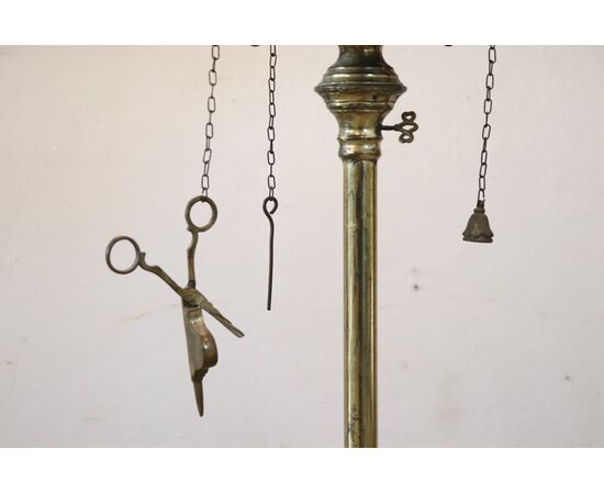 Lampada nello stile antico fiorentino, in ottone, anni '60 PREZZO TRATTABILE