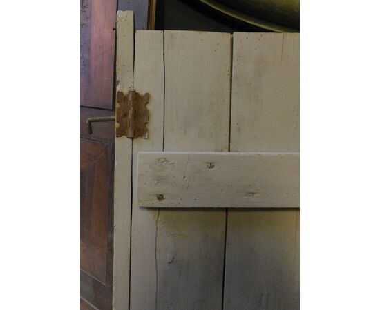 PAN399 - Anta in legno laccato. Epoca '800. Misura massima cm L 68 x H 112  