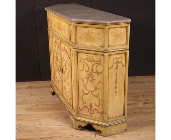 Credenza in legno laccato e dipinto del XX secolo