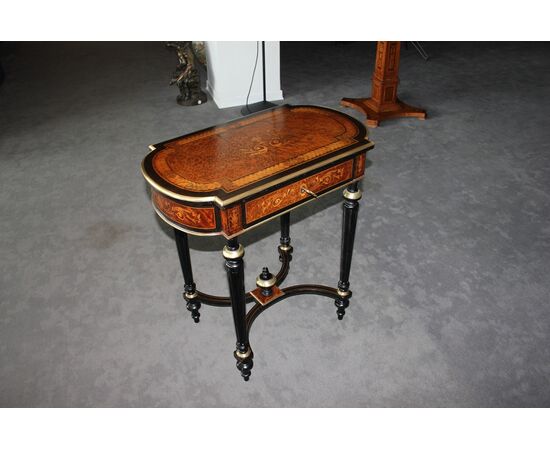 Tavolino Toilette Francese Stile Luigi XVI intarsiata in Legno di Ebano E Radica