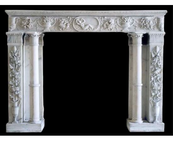 Important fireplace in white Carrara marble, antique fireplaces