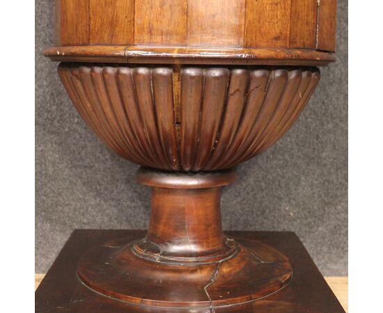 Genoese goblet side table from the 19th century