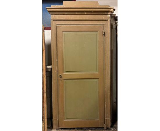 PTS854 - N. 4 porte antiche in legno laccato. Misura con telaio cm L 122 x H 248