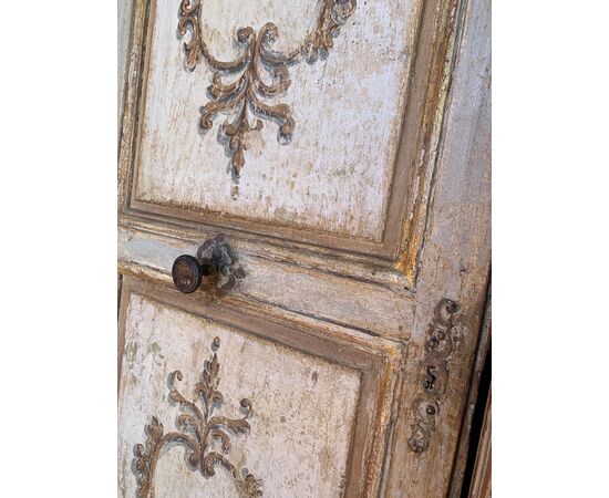 PTL668 - Porta Antica in legno laccato, epoca '700, mis. cm L 104 x H 210