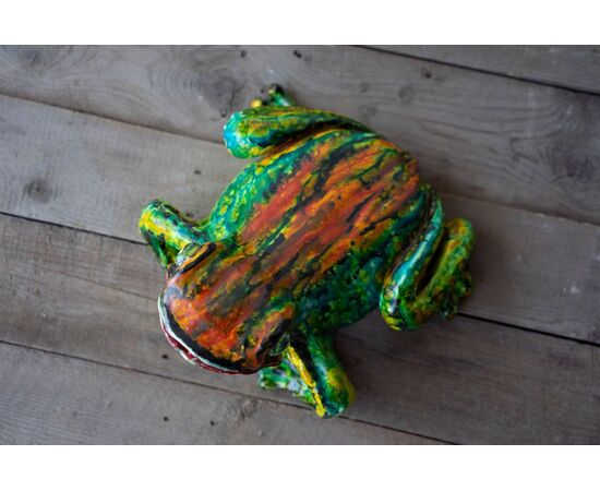 Ceramica di Albisola rappresentante una rana
