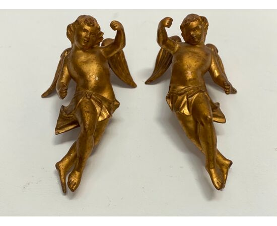 Coppia di angeli dorati XVIII secolo 