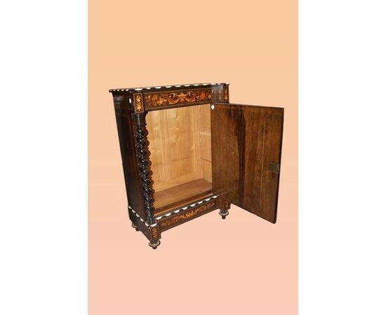 Antico credenzino olandese di inizio 1800 in legno di ebano riccamente intarsiato e avorio