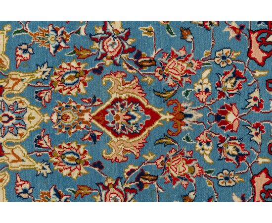 ISFAHAN Persian carpet with silk warp     